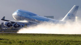 KLM take off